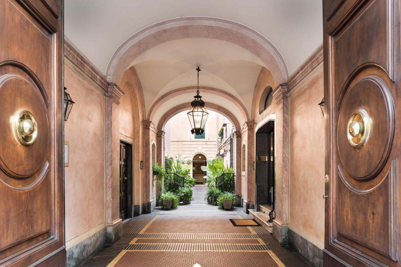 At Forty-One Rome Bagian luar foto