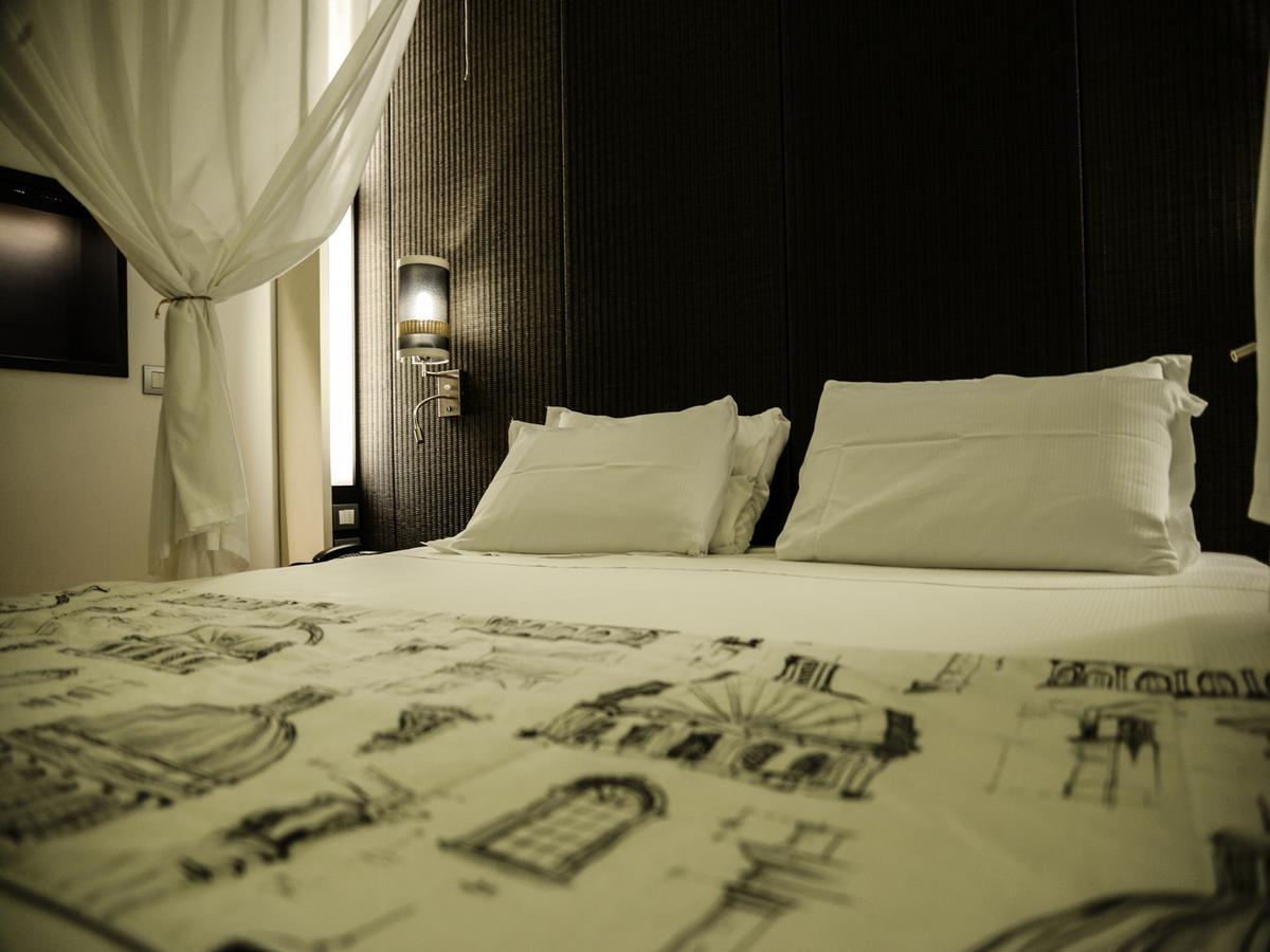 At Forty-One Rome Bagian luar foto