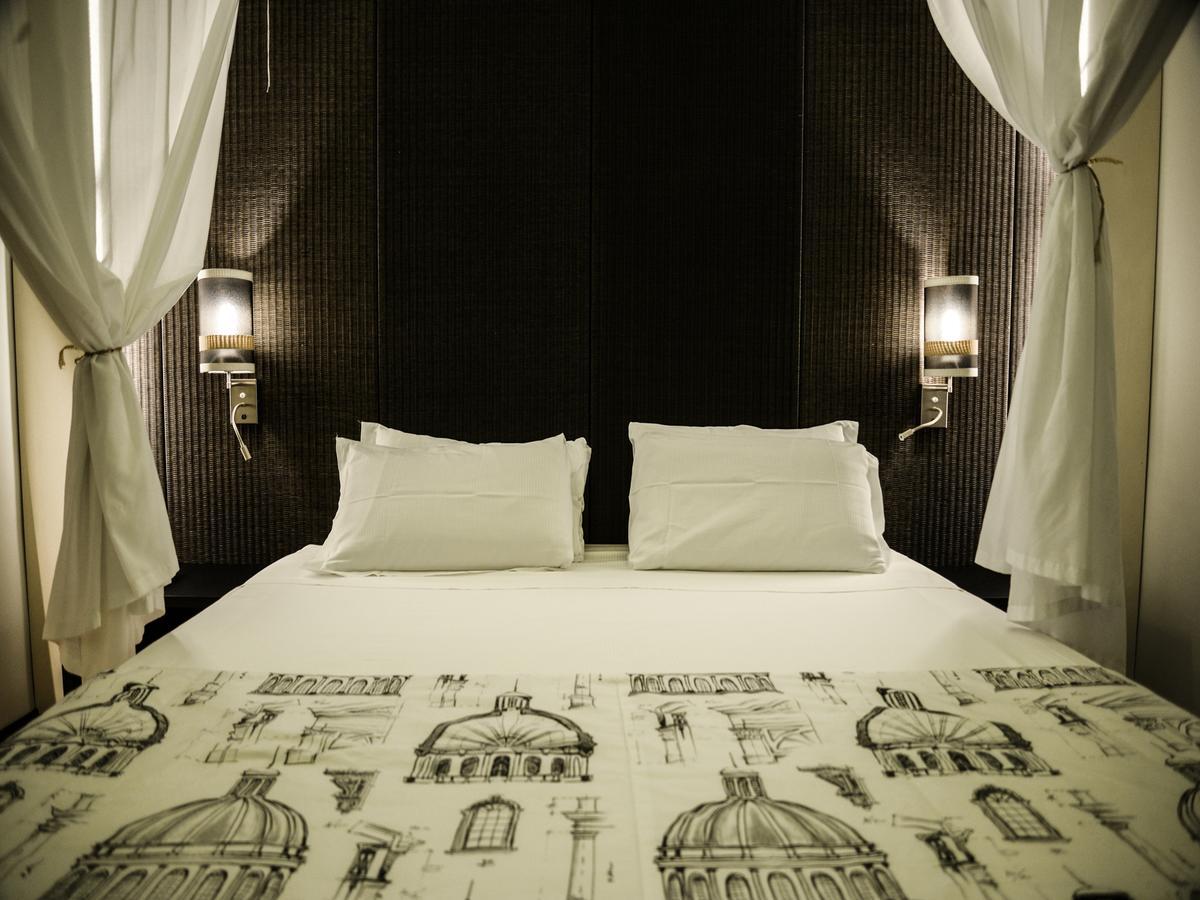At Forty-One Rome Bagian luar foto