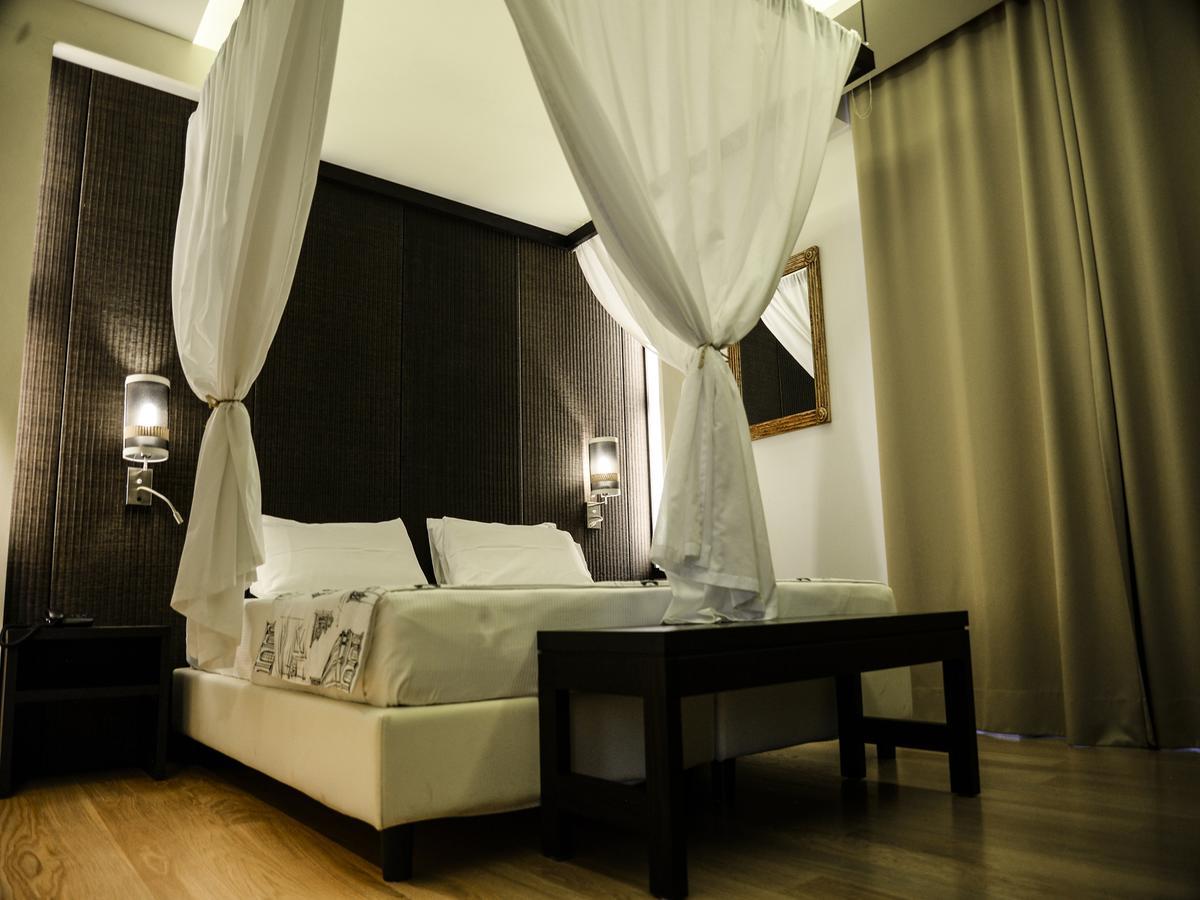 At Forty-One Rome Bagian luar foto