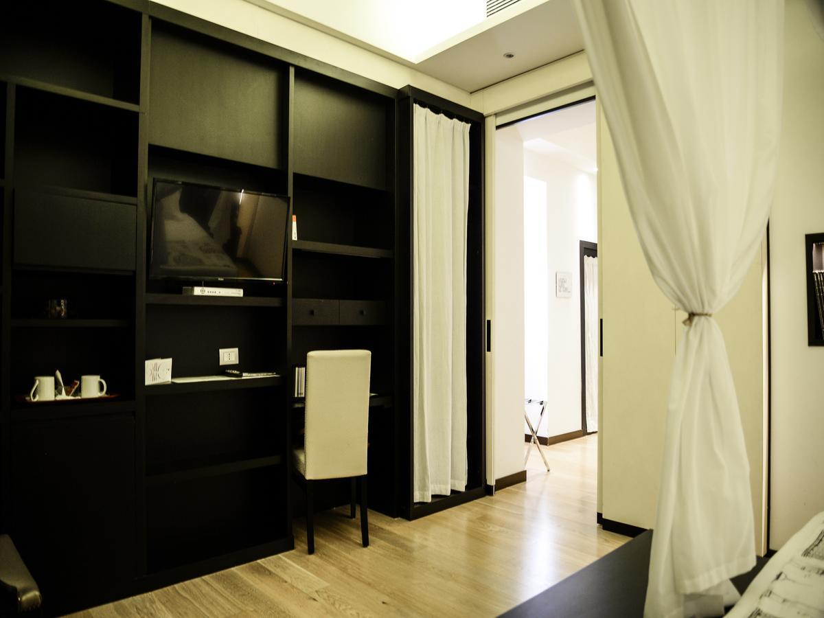 At Forty-One Rome Bagian luar foto