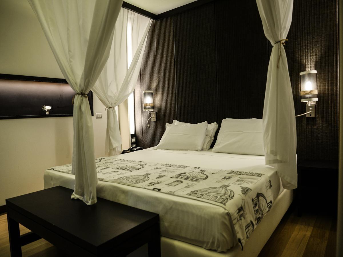At Forty-One Rome Bagian luar foto