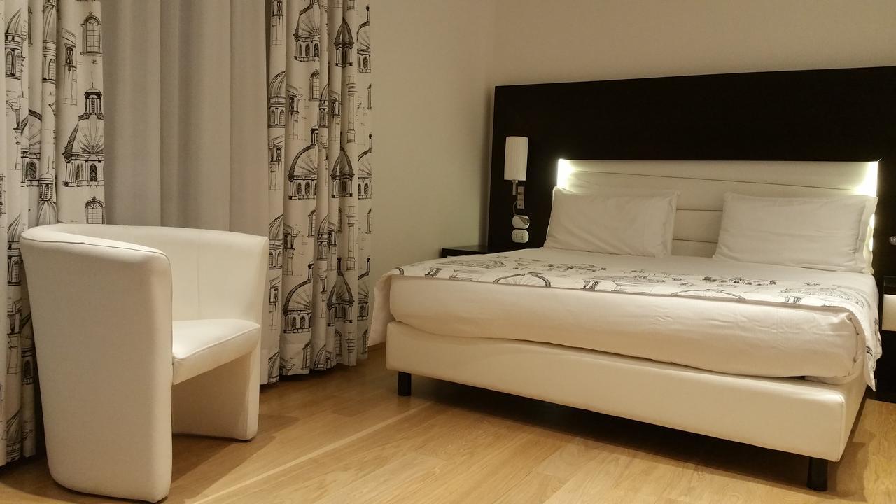 At Forty-One Rome Bagian luar foto