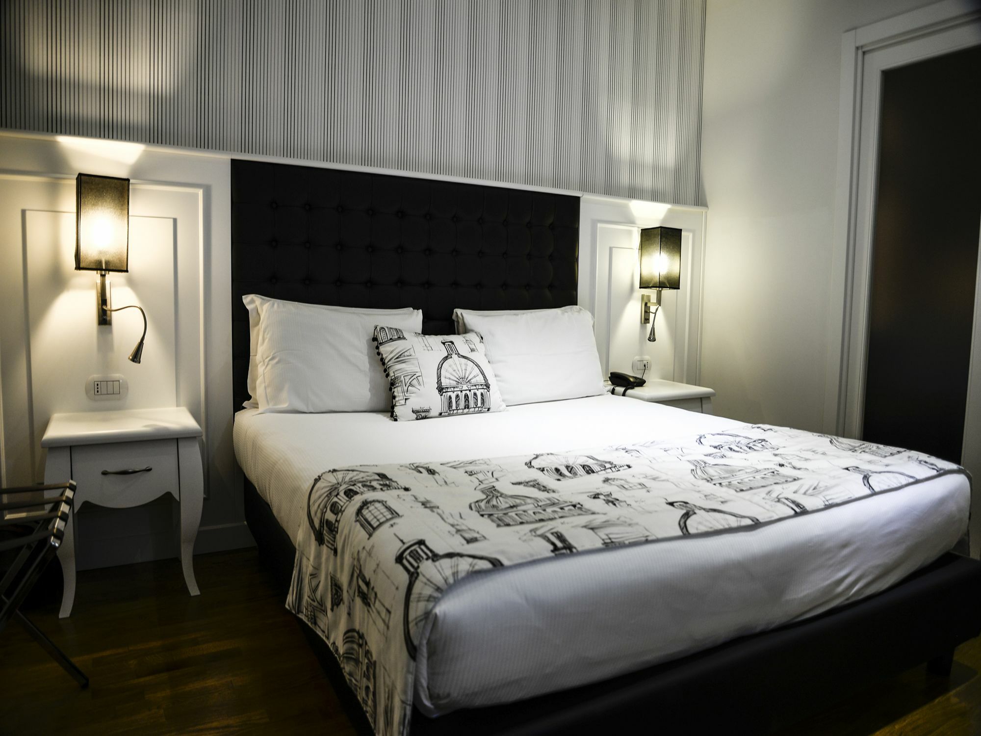 At Forty-One Rome Bagian luar foto